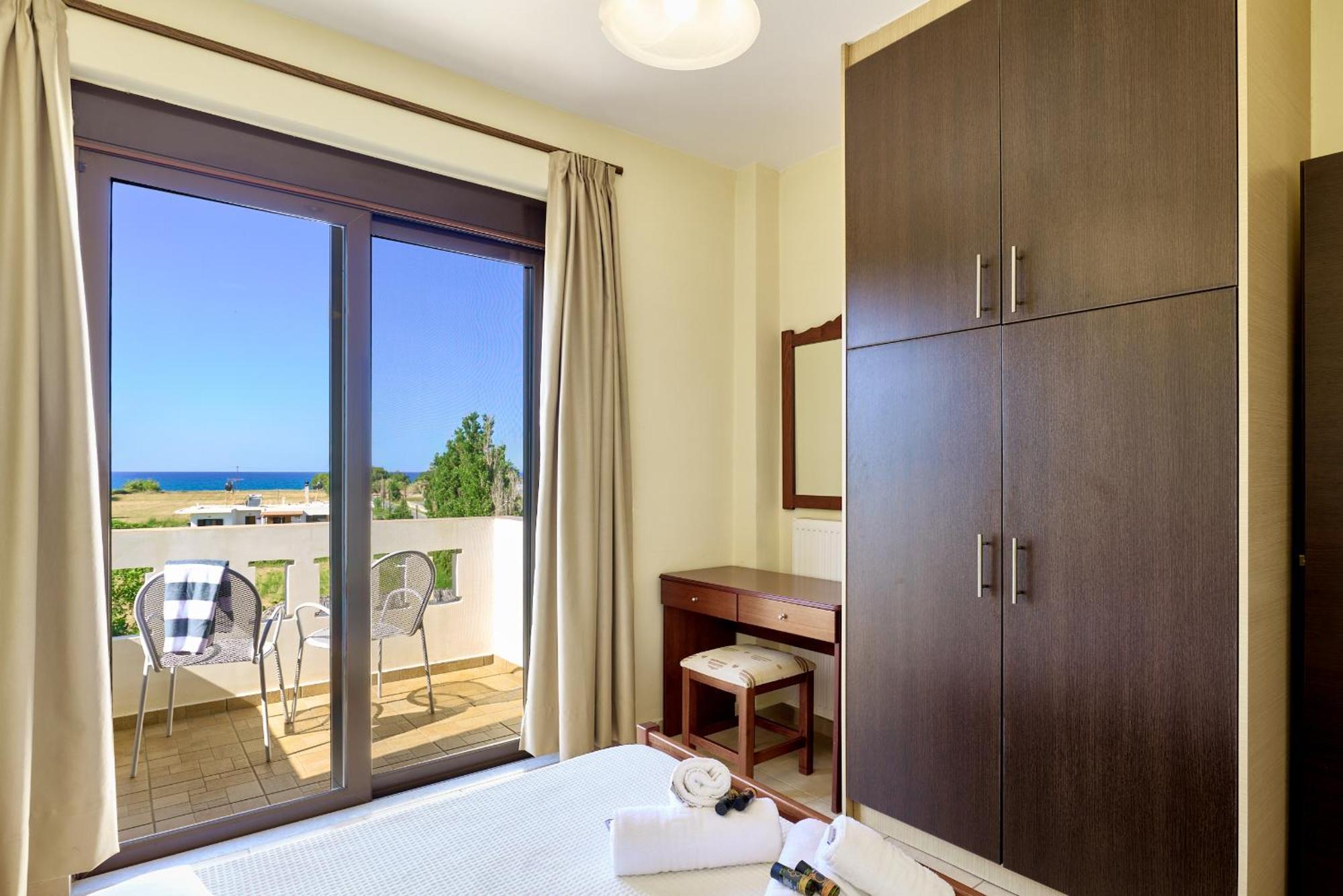 Villa Gereoudis Seaview Apartments-Pool & Bar Kolimvarion Exteriör bild
