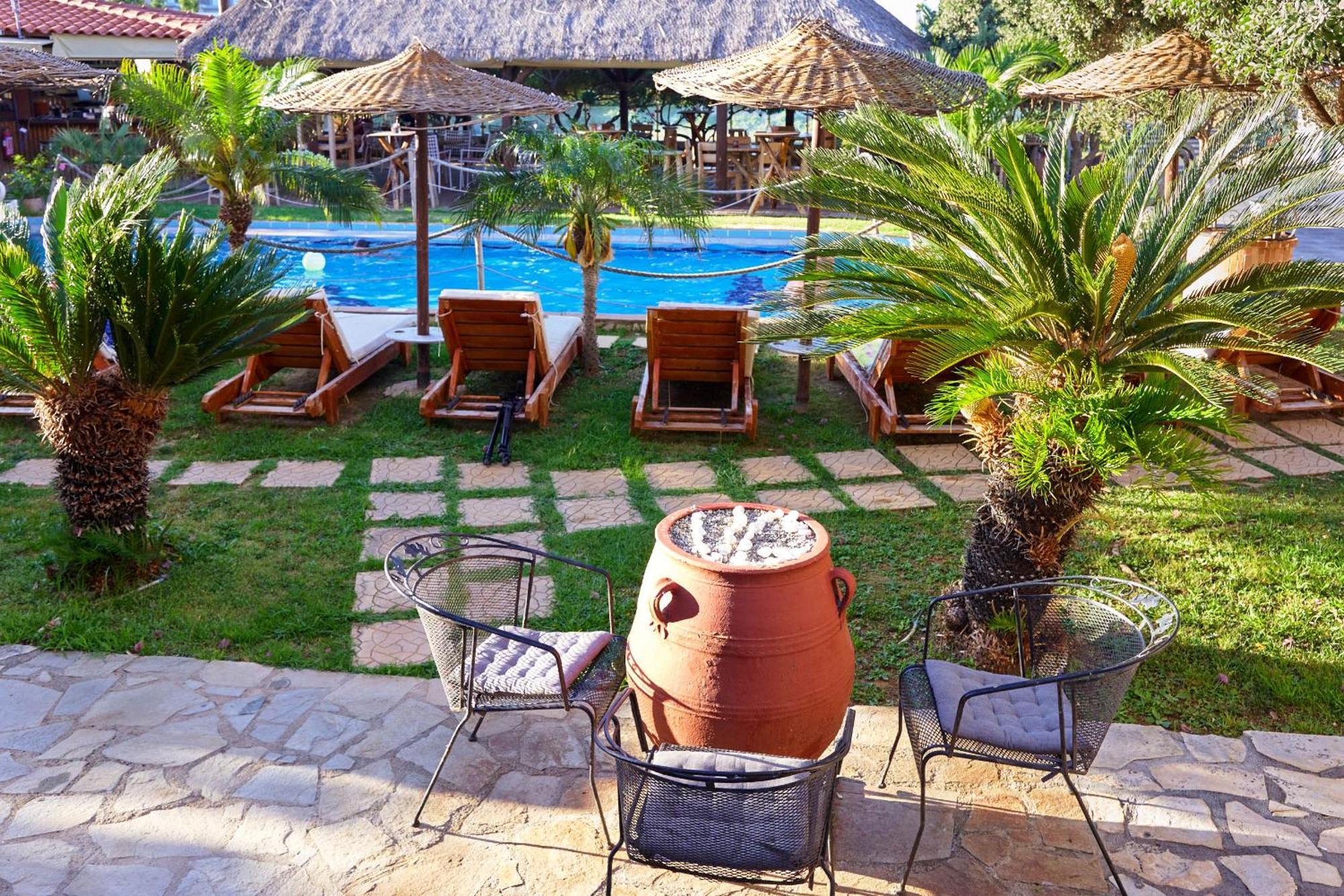 Villa Gereoudis Seaview Apartments-Pool & Bar Kolimvarion Exteriör bild